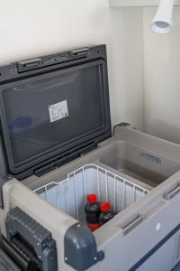 Tilava ja energiatehokas kompressorikylmälaukku.
